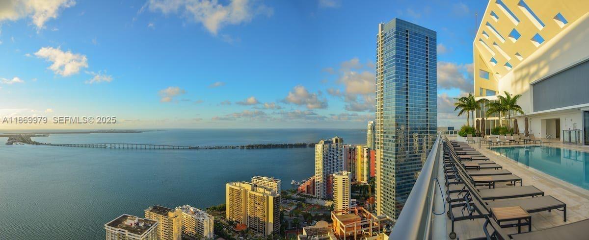 1300 Brickell Bay Dr #3007