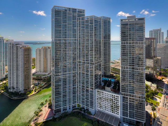 485 Brickell Ave #4402